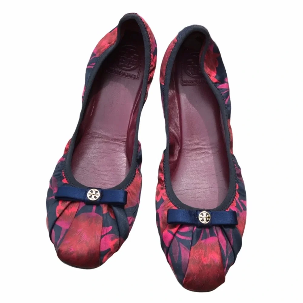 TORY BURCH Ally Ballet Flats Fabric Satin Red Navy Size 10 Box Included